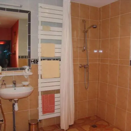 Frühstückspension Africaine Confortable Avec Belle Vue A - Fr-1-585-112 3*