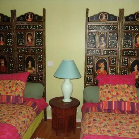 Africaine Confortable Avec Belle Vue A - Fr-1-585-112 3*